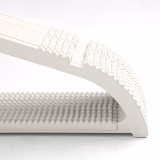 Plastic Metal Hook Rack Garment Clothes Hanger for Adult Top Cloth with Anti-Slip on Shoulder